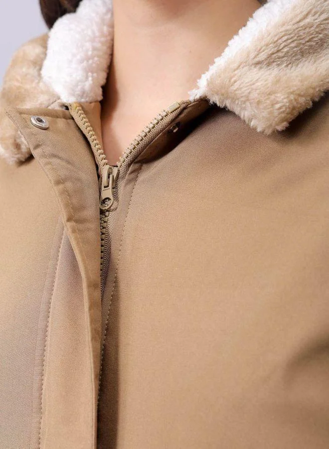 مرفوعة Women Regular Fit Solid Hooded Full Sleeves Parka Jacket